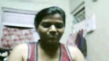 Desi girl from Mumbai chatting live with her boyfriend on webcam showing her mouth watering big breast.