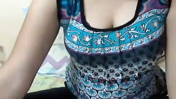 Chubby Indian Ass Show.