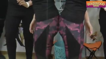 Indian Beauty In Jeans Ass Show video2porn2