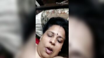 Naughty Chesty Mom Aunty Showing Her Huge Boobs